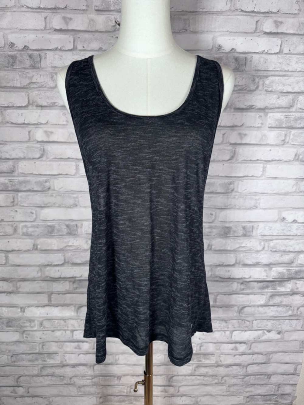 Women's Scoop Neck Gym Tank Top — Charcoal Heather